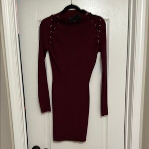 Elegant Burgundy Long Sleeve Dress